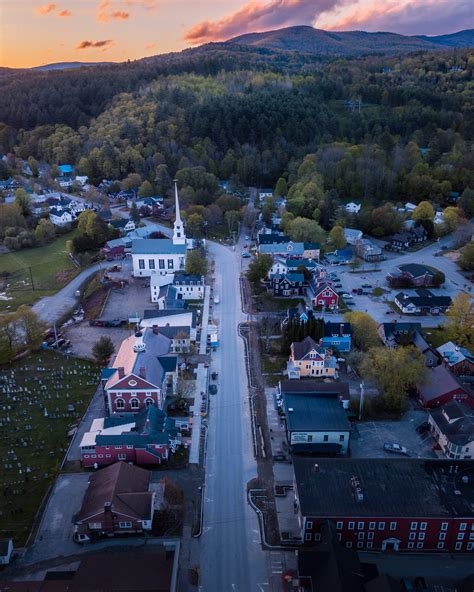 stowe vermont visitors guide.